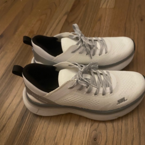 Sneakers - Picture 2 of 2